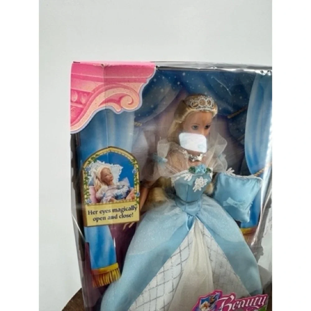 Vintage NEW Mattel 1997 Sleeping Beauty Barbie Doll Blue Gown Musical Pillow